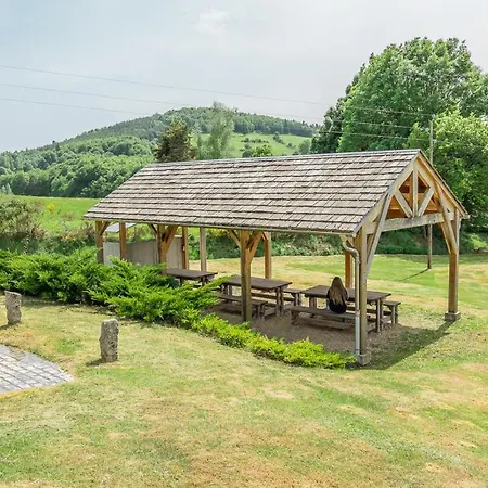 Les Chalets De La Vallee Du Bes Albaret-le-Comtal Buitenkant foto